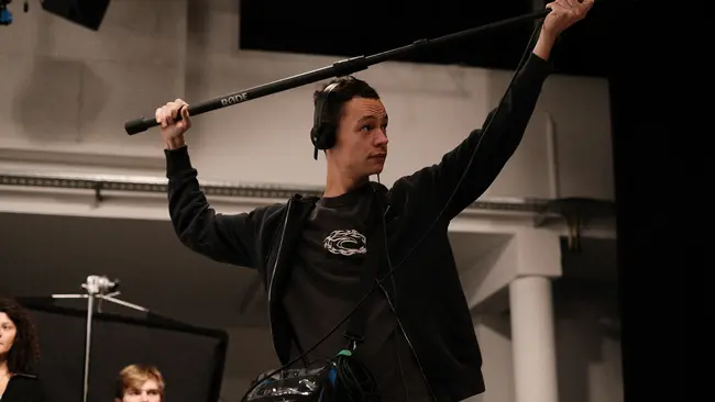 Studierende bei der Produktion des Abschlussfilmes „Grenzen“ Studierende bei der Produktion des Abschlussfilmes „Grenzen“