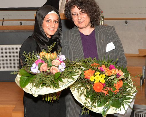 Özlem Haydari und Prof. Dr. Konstanze Anspach